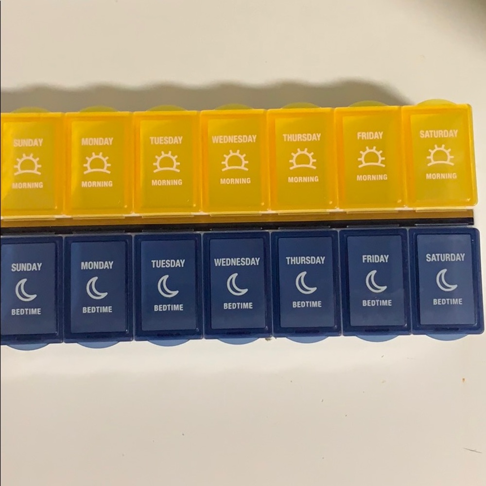 Weekly pill case